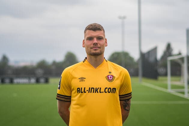 Kevin Ehlers SG Dynamo Dresden 3 league, portrait date 2022 2023