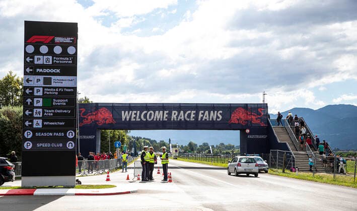 FORMULA 1 - GP of Austria 2022 SPIELBERG,AUSTRIA,09.JUL.22 - MOTORSPORTS, FORMULA 1 - Grand Prix of Austria, Red Bull Ring, fan area. Image shows the entrance of the Red Bull Ring.  GEPAxpictures xWolfgangxJannach