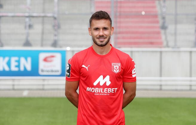 Teampraesentation Halle 08 07 2022 Nico Hug 22, Halle Hallescher FC, 3 Liga, Porträttermin 2022 2023 , Halle, 08 07 2022, Leuna Chemie Stadion, Football ,