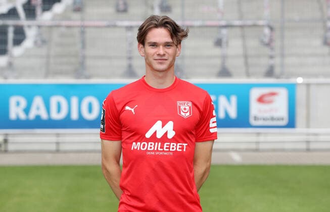 Teampraesentation Halle 08 07 2022 Elias Löder Loeder 19, Halle Hallescher FC, 3 Liga, Porträttermin 2022 2023 , Halle, 08 07 2022, Leuna Chemie Stadion, Football ,