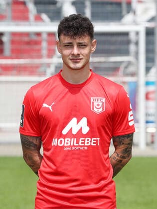 Teampraesentation Halle 08 07 2022 Aaron Herzog 11, Halle Hallescher FC, 3 Liga, Porträttermin 2022 2023 , Halle, 08 07 2022, Leuna Chemie Stadion, Football ,