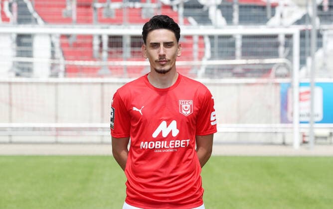 Teampraesentation Halle 08 07 2022 Timur Gayret 10, Halle Hallescher FC, 3 Liga, Porträttermin 2022 2023 , Halle, 08 07 2022, Leuna Chemie Stadion, Football ,