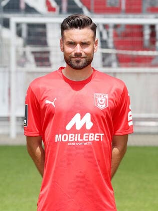 Teampraesentation Halle 08 07 2022 Niklas Kreuzer 8, Halle Hallescher FC, 3 Liga, Porträttermin 2022 2023 , Halle, 08 07 2022, Leuna Chemie Stadion, Football ,