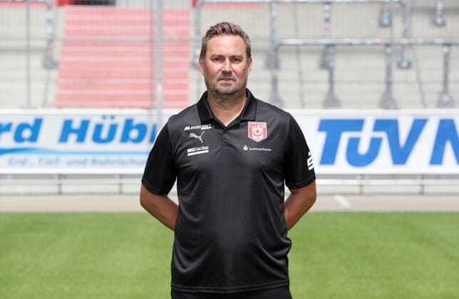 Teampraesentation Halle 08 07 2022 team manager Mario Nickeleit Halle Hallescher FC, 3 Liga, Porträttermin 2022 2023 , Halle, 08 07 2022, Leuna Chemie Stadion, football ,