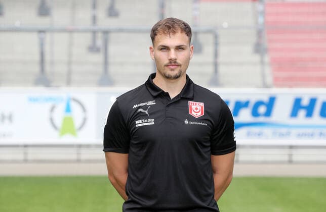 Teampraesentation Halle 08 07 2022 Physiotherapist Denis Hasenbek Halle Hallescher FC, 3 Liga, Porträttermin 2022 2023 , Halle, 08 07 2022, Leuna Chemie Stadion, Football ,