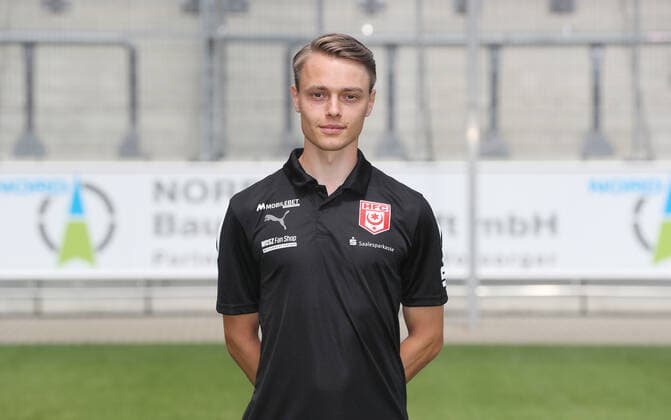 Teampraesentation Halle 08 07 2022 Co Trainer Max Bergmann Halle Hallescher FC, 3 Liga, Porträttermin 2022 2023 , Halle, 08 07 2022, Leuna Chemie Stadion, Football ,