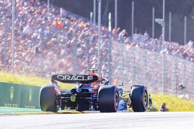 08 07 2022, Red Bull Ring, Spielberg, AUT, FIA, Formula One, Austrian Grand Prix, Qualifying, in picture Sergio Perez MEX, Red Bull Racing e Sergio Perez of Mexico during the qualification for the Austrian FIA Formula One Grand Prix at the Red Bull Ring in Spielberg, Austria on 2022 07 08 Expa Spielberg EP_gro