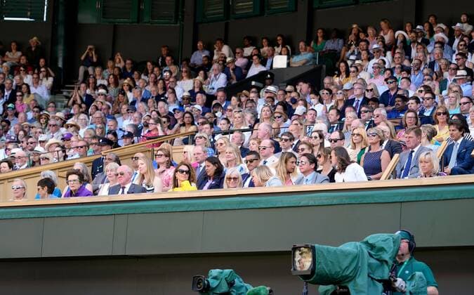 Mandatory Credit: Photo by Dave Shopland Shutterstock (13018053am) Guests in the Royal Box, including Catherine Duchess of Cambridge and Tom Cruise (far right) Wimbledon Tennis Championships, Day 13, The All England Lawn Tennis and Croquet Club, London, UK - 09 Jul 2022 Wimbledon Tennis Championships, Day 13, The All England Lawn Tennis and Croquet Club, London, UK - 09 Jul 2022  Copyright: xDavexShopland Shutterstockx 13018053am