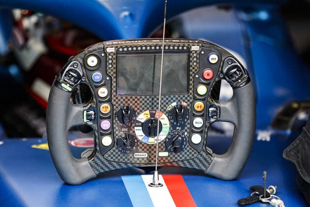 Alpine F1 Team A522, mechanical detail steering wheel, volant, during the Formula 1 Rolex Grosser Preis Von Osterreich 2022, 2022 Austrian Grand Prix, 11th round of the 2022 FIA Formula One World Championship, WM, Weltmeisterschaft from July 8 to 10, 2022 on the Red Bull Ring, in Spielberg, Austria - F1 - AUSTRIAN GRAND PRIX 2022 DPPI Panoramic 00122026__R5_0474