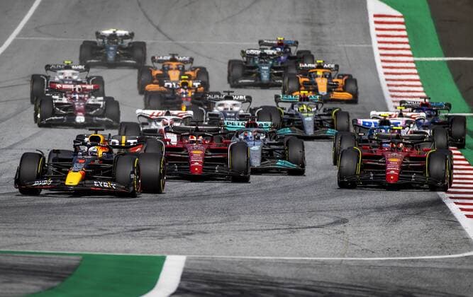 SPIELBERG Max Verstappen 1 with the Oracle Red Bull Racing RB18 Honda ahead of Charles Leclerc 16 with the Ferrari, Carlos Sainz 55 with the Ferrari and George Russell 63 with the Mercedes W13 during the pre F1 Sprint race Austrian Grand Prix at the Red Bull Ring on July 9, 2022 in Spielberg, Austria ANP SEM VAN DER WAL F1 Grand Prix of Austria Sprint 2022 xVIxANPxSportx xxANPxIVx 451542976 originalFilename: 451542976.jpg