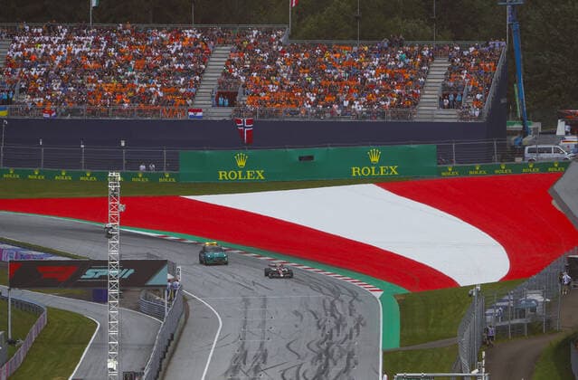 24 ZHOU Guanyu (chi), Alfa Romeo F1 Team ORLEN C42, action, formation lap during the Formula 1 Rolex Grosser Preis Von Osterreich 2022, 2022 Austrian Grand Prix, 11th round of the 2022 FIA Formula One World Championship, WM, Weltmeisterschaft from July 8 to 10, 2022 on the Red Bull Ring, in Spielberg, Austria - F1 - AUSTRIAN GRAND PRIX 2022 DPPI Panoramic _V2_0706