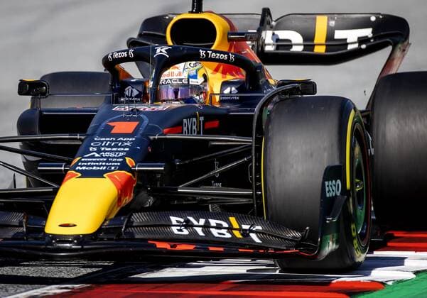 SPIELBERG Max Verstappen 1 with the Oracle Red Bull Racing RB18 Honda during the Sprint race ahead of the F1 Grand Prix of Austria at the Red Bull Ring on July 9, 2022 in Spielberg, Austria ANP SEM VAN DER WAL F1 Grand Prix of Austria Sprint 2022 xVIxANPxSportx xxANPxIVx 451543553 originalFilename: 451543553.jpg