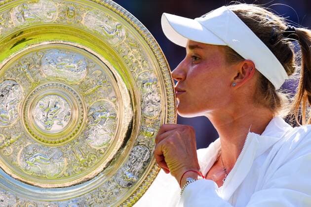 Mandatory Credit: Photo by Javier Garcia Shutterstock (13018057cd) Elena Rybakina holds aloft the Rosewater Dish after victory in Ladies Singles Final Wimbledon Tennis Championships, Day 13, The All England Lawn Tennis and Croquet Club, London, UK - 09 Jul 2022 Wimbledon Tennis Championships, Day 13, The All England Lawn Tennis and Croquet Club, London, UK - 09 Jul 2022  Copyright: xJavierxGarcia Shutterstockx 13018057cd