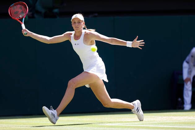 Elena Rybakina KAZ Women Singles Final, Final Tennis Wimbledon 2021 Grand Slam ITF ATP WTA AELTC London Great Britain 9 July 2022 Copyright: xJuergenxHasenkopfx