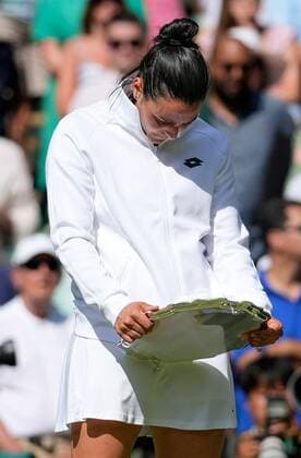 Mandatory Credit: Photo by Dave Shopland Shutterstock (13018053dm) Ons Jabeur, runner-up in the Ladies Singles Final Wimbledon Tennis Championships, Day 13, The All England Lawn Tennis and Croquet Club, London, UK - 09 Jul 2022 Wimbledon Tennis Championships, Day 13, The All England Lawn Tennis and Croquet Club, London, UK - 09 Jul 2022  Copyright: xDavexShopland Shutterstockx 13018053dm