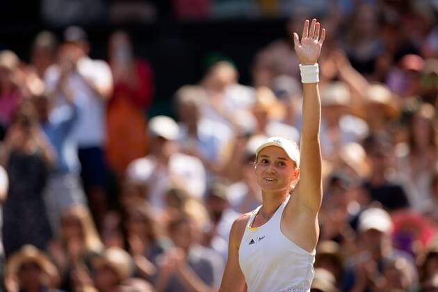 Mandatory Credit: Photo by Ella Ling Shutterstock (13018055ay) Elena Rybakina celebrates victory in the Ladies Singles Final Wimbledon Tennis Championships, Day 13, The All England Lawn Tennis and Croquet Club, London, UK - 09 Jul 2022 Wimbledon Tennis Championships, Day 13, The All England Lawn Tennis and Croquet Club, London, UK - 09 Jul 2022  Copyright: xEllaxLing Shutterstockx 13018055ay