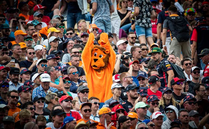 FORMULA 1 - GP of Austria 2022 SPIELBERG,AUSTRIA,09.JUL.22 - MOTORSPORTS, FORMULA 1 - Grand Prix of Austria, Red Bull Ring, sprint race. Image shows fans of Max Verstappen.  GEPAxpictures xWolfgangxJannach