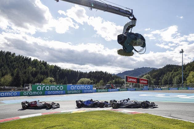 Sport Bilder des Tages 10 GASLY Pierre (fra), Scuderia AlphaTauri AT03, action 06 LATIFI Nicholas (can), Williams Racing FW44, action 24 ZHOU Guanyu (chi), Alfa Romeo F1 Team ORLEN C42, action during the Formula 1 Rolex Grosser Preis Von Osterreich 2022, 2022 Austrian Grand Prix, 11th round of the 2022 FIA Formula One World Championship, WM, Weltmeisterschaft from July 8 to 10, 2022 on the Red Bull Ring, in Spielberg, Austria - F1 - AUSTRIAN GRAND PRIX 2022 DPPI Panoramic 00122026__R5_0826