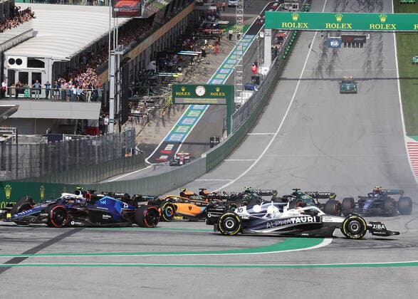 Formula 1 BWT Austrian Grand Prix 2022 09 07 2022, Red Bull Ring , Spielberg, Formula 1 BWT Austrian Grand Prix 2022 , in the picture start accident of Pierre Gasly FRA , Scuderia AlphaTauri nordphotoxGmbHx xBratic nph00250