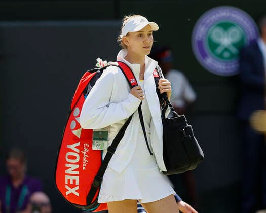 Elena Rybakina KAZ enters the court, women singles, final, final tennis Wimbledon 2022 Grand Slam ITF ATP WTA AELTC London Great Britain 9 July 2022 Copyright: xJuergenxHasenkopfx