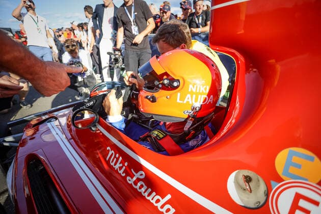 FORMULA 1 - GP of Austria 2022 SPIELBERG,AUSTRIA,09.JUL.22 - MOTORSPORTS, FORMULA 1 - Grand Prix of Austria, Red Bull Ring, Red Bull Legends Parade warm-up. Image shows Matthias Lauda (AUT).  GEPAxpictures xManfredxBinder