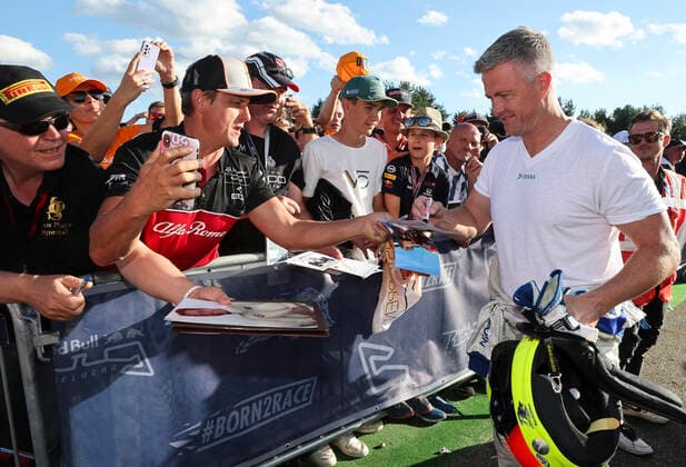 FORMULA 1 - GP of Austria 2022 SPIELBERG,AUSTRIA,09.JUL.22 - MOTORSPORTS, FORMULA 1 - Grand Prix of Austria, Red Bull Ring, Red Bull Legends Parade warm-up. Image shows Ralf Schuhmacher.  GEPAxpictures xWolfgangxGrebien