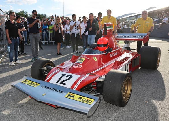 FORMULA 1 - GP of Austria 2022 SPIELBERG,AUSTRIA,09.JUL.22 - MOTORSPORTS, FORMULA 1 - Grand Prix of Austria, Red Bull Ring, Red Bull Legends Parade warm-up. Image shows Mathias Lauda.  GEPAxpictures xWolfgangxGrebien