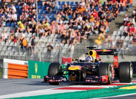FORMULA 1 - GP of Austria 2022 SPIELBERG,AUSTRIA,09.JUL.22 - MOTORSPORTS, FORMULA 1 - Grand Prix of Austria, Red Bull Ring, Red Bull Legends Parade warm-up. Image shows consultant David Coulthard (Red Bull Racing).  GEPAxpictures xWolfgangxGrebien