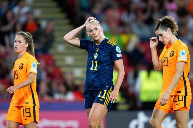 220709 Stina Blackstenius of Sweden during the UEFA Women s Euro 2022 group stage match between Netherlands and the Sweden on July 9, 2022 in Sheffield Photo Ludvig Thunman BILDBYRAN kod LT LT0361 fotboll football soccer fotball fotbolls em europamästerskap em uefa womens euro holland nederländerna netherlands sverige sweden dam bbeng international depp,  Copyright: LUDVIGxTHUNMAN BB220709LT227
