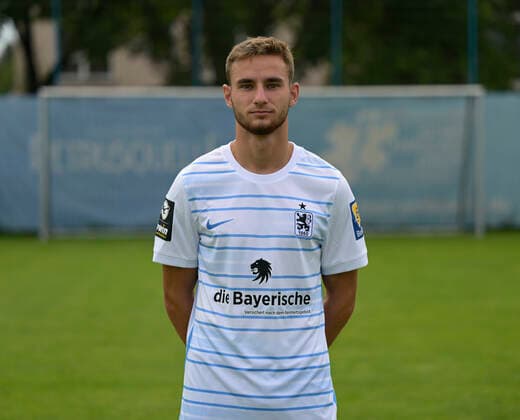 09 07 2022, football 3 league 2022 2023, TSV 1860 Munich at Grünwalder Strasse in Munich, portrait date 2022 2023, Niklas Lang TSV 1860 Munich