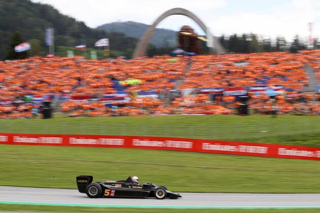 FORMULA 1 - GP of Austria 2022 SPIELBERG,AUSTRIA,10.JUL.22 - MOTORSPORTS, FORMULA 1 - FIA Formula 3, Grand Prix of Austria, Red Bull Ring, Red Bull Legends Parade. Image shows Zak Brown in a Lotus 79.  GEPAxpictures xChristianxWalgram