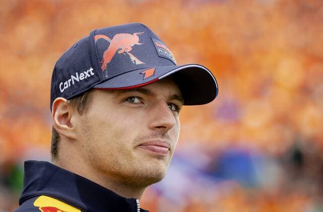 SPIELBERG Max Verstappen 1 with his fans during the drivers parade ahead of the Austrian Grand Prix at the Red Bull Ring on July 10, 2022 in Spielberg, Austria ANP SEM VAN DER WAL F1 Grand Prix of Austria 2022 xVIxANPxSportx xxANPxIVx 451588428 originalFilename: 451588428.jpg