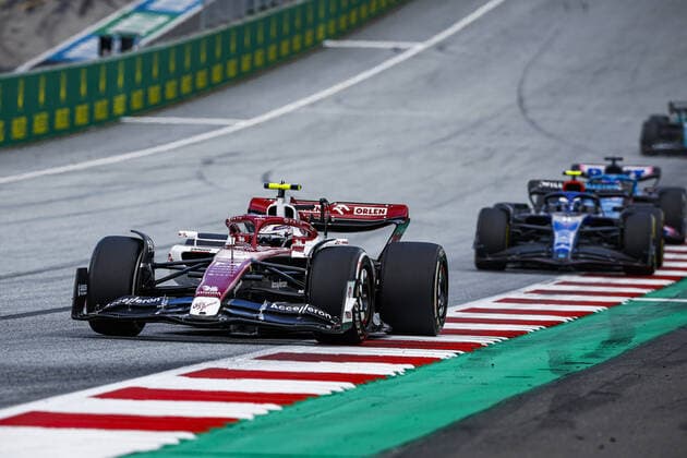24 ZHOU Guanyu (chi), Alfa Romeo F1 Team ORLEN C42, action during the Formula 1 Rolex Grosser Preis Von Osterreich 2022, 2022 Austrian Grand Prix, 11th round of the 2022 FIA Formula One World Championship, WM, Weltmeisterschaft from July 8 to 10, 2022 on the Red Bull Ring, in Spielberg, Austria - F1 - AUSTRIAN GRAND PRIX 2022 - RACE DPPI Panoramic  00122027__R3_3404.JPG_