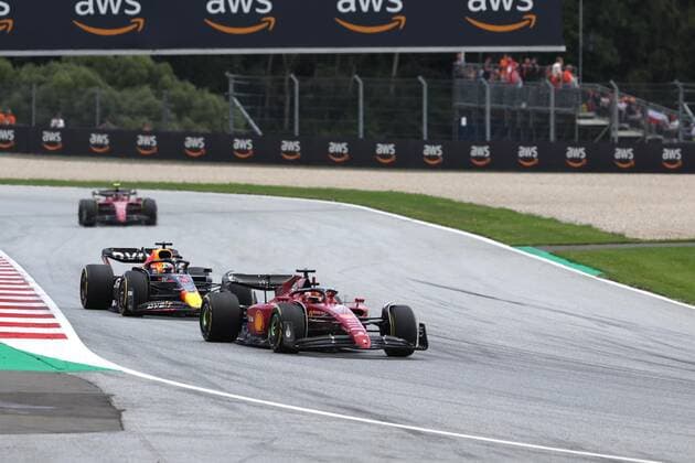 FORMULA 1 - GP of Austria 2022 SPIELBERG,AUSTRIA,10.JUL.22 - MOTORSPORTS, FORMULA 1 - Grand Prix of Austria, Red Bull Ring. Image shows Max Verstappen (NED Red Bull Racing) and Charles Leclerc (MON Ferrari).  GEPAxpictures xManfredxBinder