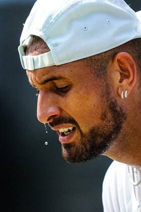 Sport Bilder des Tages Mandatory Credit: Photo by Javier Garcia Shutterstock (13018062br) Nick Kyrgios sweating during the Men s Singles Final Wimbledon Tennis Championships, Day 14, The All England Lawn Tennis and Croquet Club, London, UK - 10 Jul 2022 Wimbledon Tennis Championships, Day 14, The All England Lawn Tennis and Croquet Club, London, UK - 10 Jul 2022  Copyright: xJavierxGarcia Shutterstockx 13018062br