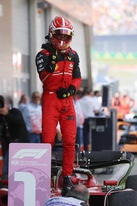 FORMULA 1 - GP of Austria 2022 SPIELBERG,AUSTRIA,10.JUL.22 - MOTORSPORTS, FORMULA 1 - Grand Prix of Austria, Red Bull Ring. Image shows the rejoicing of Charles Leclerc (Ferrari).  GEPAxpictures xChristianxWalgram