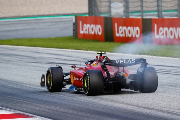 55 SAINZ Carlos (spa), Scuderia Ferrari F1-75, action crash, accident, car in fire during the Formula 1 Rolex Grosser Preis Von Osterreich 2022, 2022 Austrian Grand Prix, 11th round of the 2022 FIA Formula One World Championship, WM, Weltmeisterschaft from July 8 to 10, 2022 on the Red Bull Ring, in Spielberg, Austria - F1 - AUSTRIAN GRAND PRIX 2022 - RACE DPPI Panoramic  00122027__V2_3376