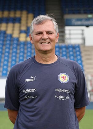 Manfred Petz goalkeeper coach Eintracht Braunschweig 2 BL, portrait date 2022 2023