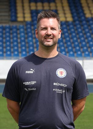 Simon Fitzner Internist Eintracht Braunschweig 2 BL, portrait date 2022 2023