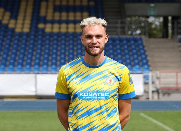 Philipp Strompf Eintracht Braunschweig 2 BL, portrait date 2022 2023