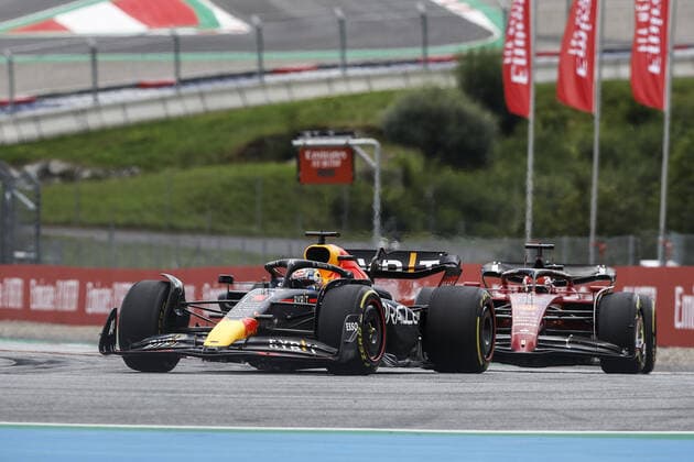01 VERSTAPPEN Max (nld), Red Bull Racing RB18, action 16 LECLERC Charles (mco), Scuderia Ferrari F1-75, action during the Formula 1 Rolex Grosser Preis Von Osterreich 2022, 2022 Austrian Grand Prix, 11th round of the 2022 FIA Formula One World Championship, WM, Weltmeisterschaft from July 8 to 10, 2022 on the Red Bull Ring, in Spielberg, Austria - F1 - AUSTRIAN GRAND PRIX 2022 - RACE DPPI Panoramic  00122027__R3_3429