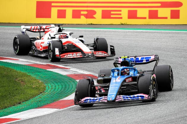 FORMULA 1 - GP of Austria 2022 SPIELBERG,AUSTRIA,10.JUL.22 - MOTORSPORTS, FORMULA 1 - Grand Prix of Austria, Red Bull Ring. Image shows Esteban Ocon (FRA Alpine) and Kevin Magnussen (DEN Haas).  GEPAxpictures xMarioxBuehner