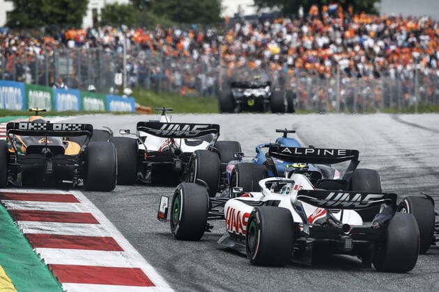 20 MAGNUSSEN Kevin (den), Haas F1 Team VF-22 Ferrari, action 14 ALONSO Fernando (spa), Alpine F1 Team A522, action 04 NORRIS Lando (gbr), McLaren F1 Team MCL36, action 47 SCHUMACHER Mick (ger), Haas F1 Team VF-22 Ferrari, action 24 ZHOU Guanyu (chi), Alfa Romeo F1 Team ORLEN C42, action during the Formula 1 Rolex Grosser Preis Von Osterreich 2022, 2022 Austrian Grand Prix, 11th round of the 2022 FIA Formula One World Championship, WM, Weltmeisterschaft from July 8 to 10, 2022 on the Red Bull Ring, in Spielberg, Austria - F1 - AUSTRIAN GRAND PRIX 2022 - RACE DPPI Panoramic  00122027__R3_3755