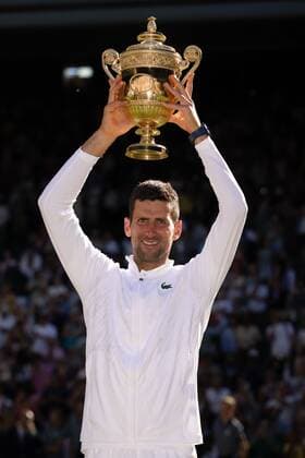 Mandatory Credit: Photo by Ella Ling Shutterstock (13018059ek) Novak Djokovic lifts the trophy after winning the Men s Singles FInal Wimbledon Tennis Championships, Day 14, The All England Lawn Tennis and Croquet Club, London, UK - 10 Jul 2022 Wimbledon Tennis Championships, Day 14, The All England Lawn Tennis and Croquet Club, London, UK - 10 Jul 2022  Copyright: xEllaxLing Shutterstockx 13018059ek
