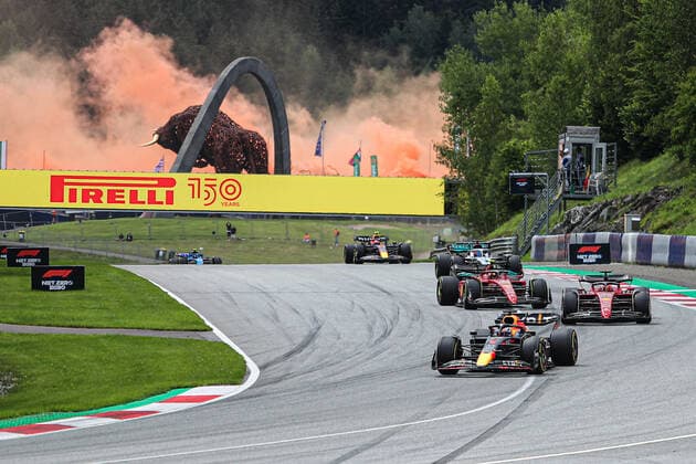 July 10, 2022, Spielberg, Austria: Spielberg, Austria, Red Bull Ring, July 10, 2022, Start of the Race during 2022 Austrian Grand Prix - Race - Formula 1 Championship. Formula 1 Championship - 2022 Austrian Grand Prix - Race, Spielberg, Austria - ZUMAl164 20220710_zsa_l164_210 Copyright: xAlessioxDexMarcox