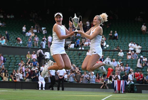 2022 Wimbledon Barbora Krejcikova, CZE and Katerina Siniakova , CZE