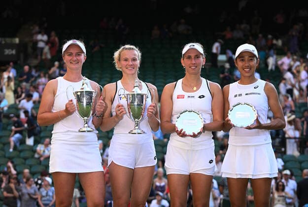 2022 Wimbledon Barbora Krejcikova, CZE and Katerina Siniakova , CZE vs Elise Mertens BEL and Shuai Zhang CHN