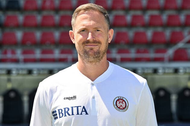 08 07 2022, xjhx, football 3 league, SV Wehen Wiesbaden photo appointment season 2022 23 emspor, v l athletics coach Sebastian Wagener DFL DFB REGULATES PROHIBIT ANY USE OF PHOTOGRAPHS as IMAGE SEQUENCES and or QUASI VIDEO Wiesbaden