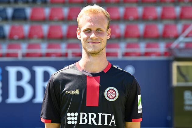 08 07 2022, xjhx, football 3 league, SV Wehen Wiesbaden photo appointment season 2022 23 emspor, v l Lucas Brumme SV Wehen Wiesbaden DFL DFB REGULATES PROHIBIT ANY USE OF PHOTOGRAPHS as IMAGE SEQUENCES and or QUASI VIDEO Wiesbaden