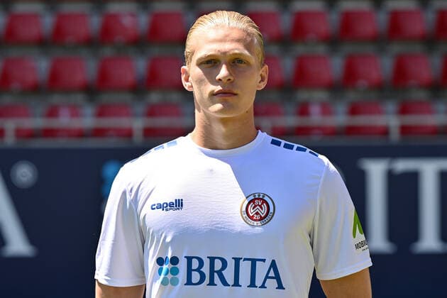 08 07 2022, xjhx, football 3 league, SV Wehen Wiesbaden photo appointment season 2022 23 emspor, v l Lucas Becker SV Wehen Wiesbaden DFL DFB REGULATES PROHIBIT ANY USE OF PHOTOGRAPHS as IMAGE SEQUENCES and or QUASI VIDEO Wiesbaden